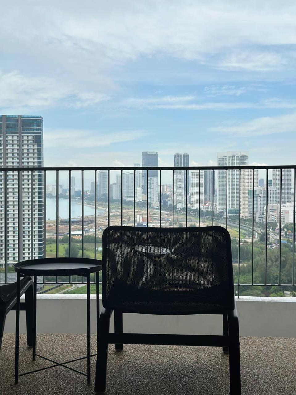 The Landmark Comfort Relax Spacious Sea View By Iz Tanjung Tokong Zewnętrze zdjęcie